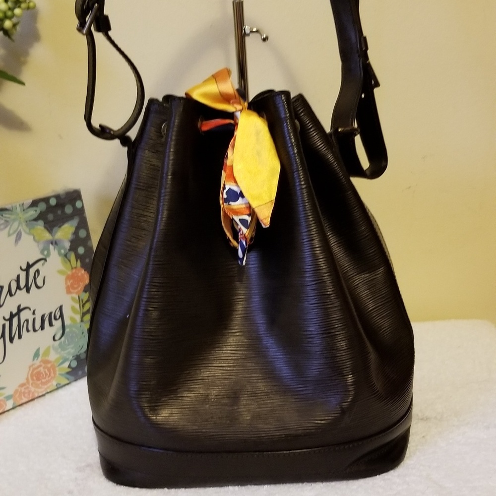 LV noe gm authentic